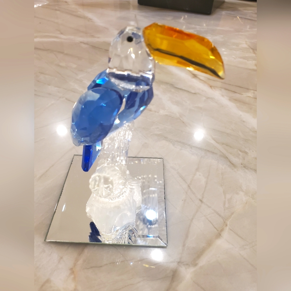 Colorful Hand Carved Crystal Toucan Bird Figurine